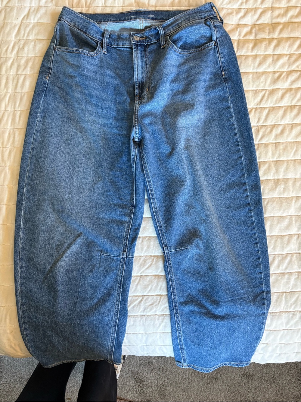 Old Navy High-Rise Barrel Leg Women's Blue Jeans size 12